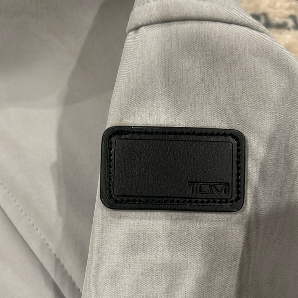 Tumi men’s medium light weight jacket